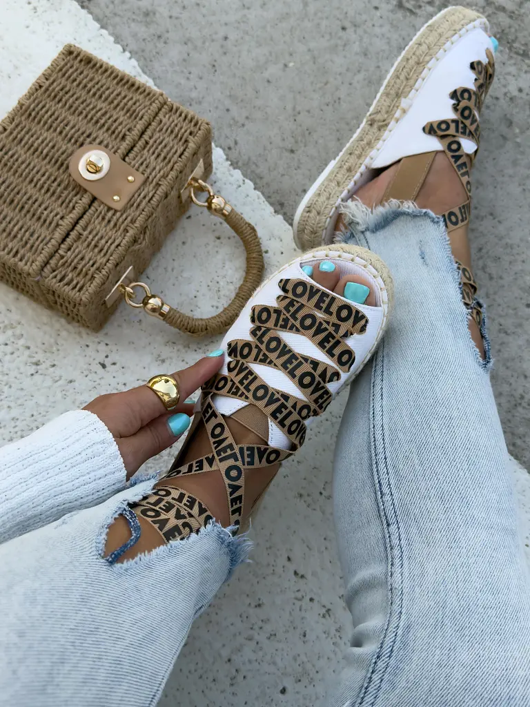 Dámske sandále na viazanie NOWA - next