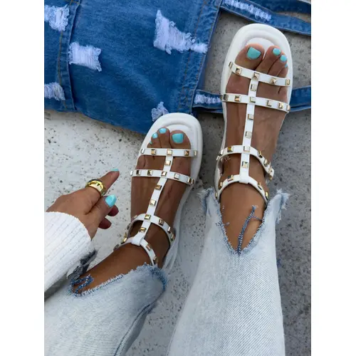 Platformové sandále zdobené so zlatými nitmi SOFIA veľkosť: 39