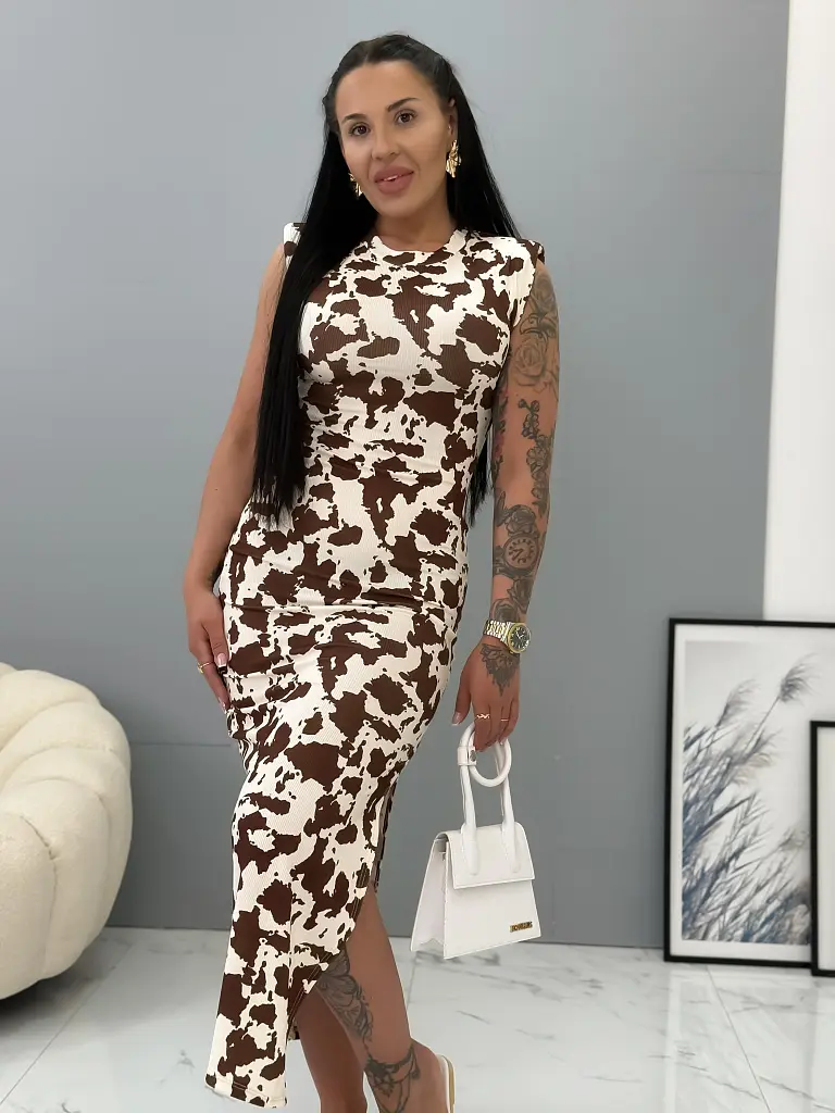 Vzorované vrúbkované šaty s vypchávkami KIMI - next