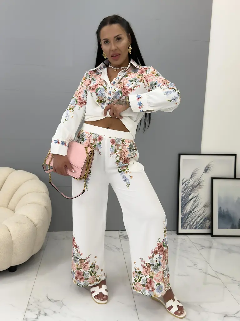 Elegantný kvetovaný komplet FLORYNA