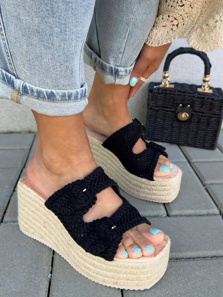 Platformové háčkované šľapky CORALA- - next