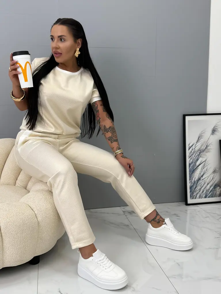 Trblietavá športová súprava KRISTEN