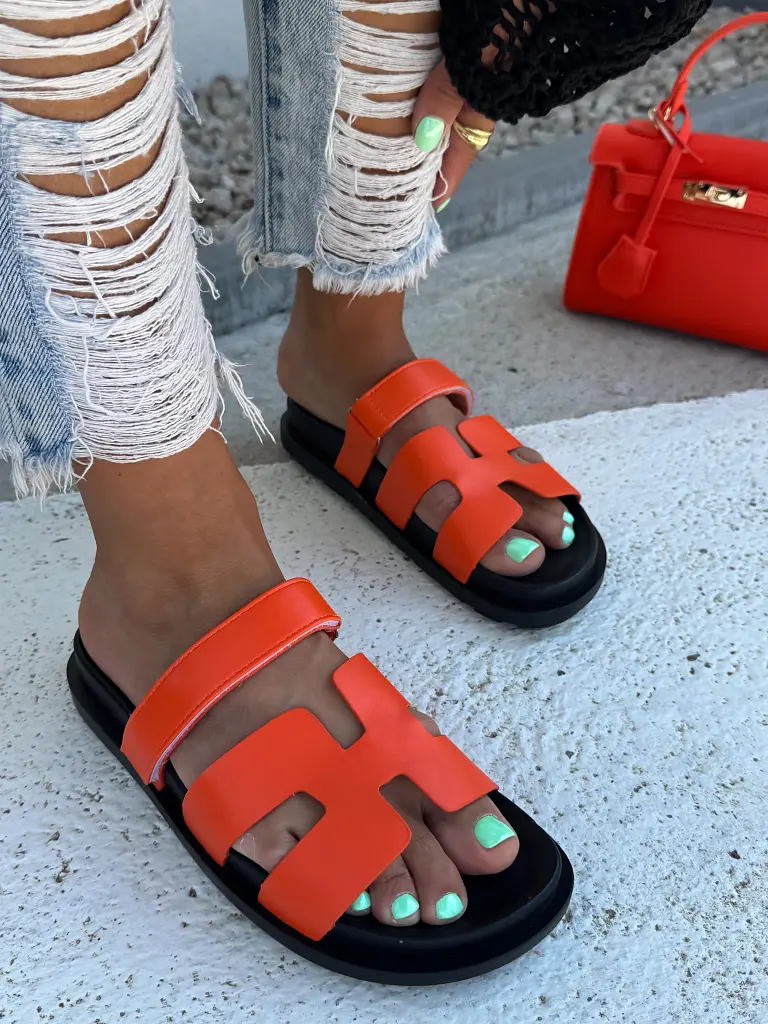 Dámske šľapky TABITHA - next