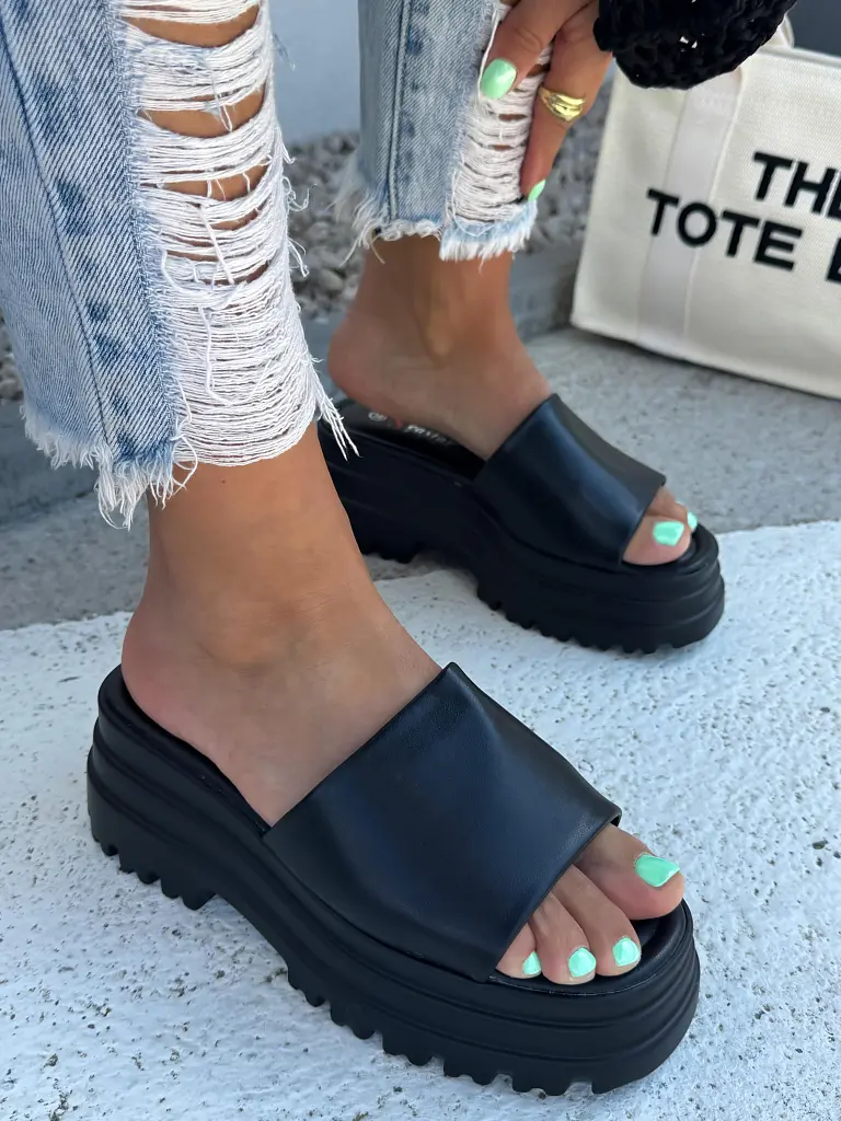 Platformové dámske šľapky YOLANDA - next