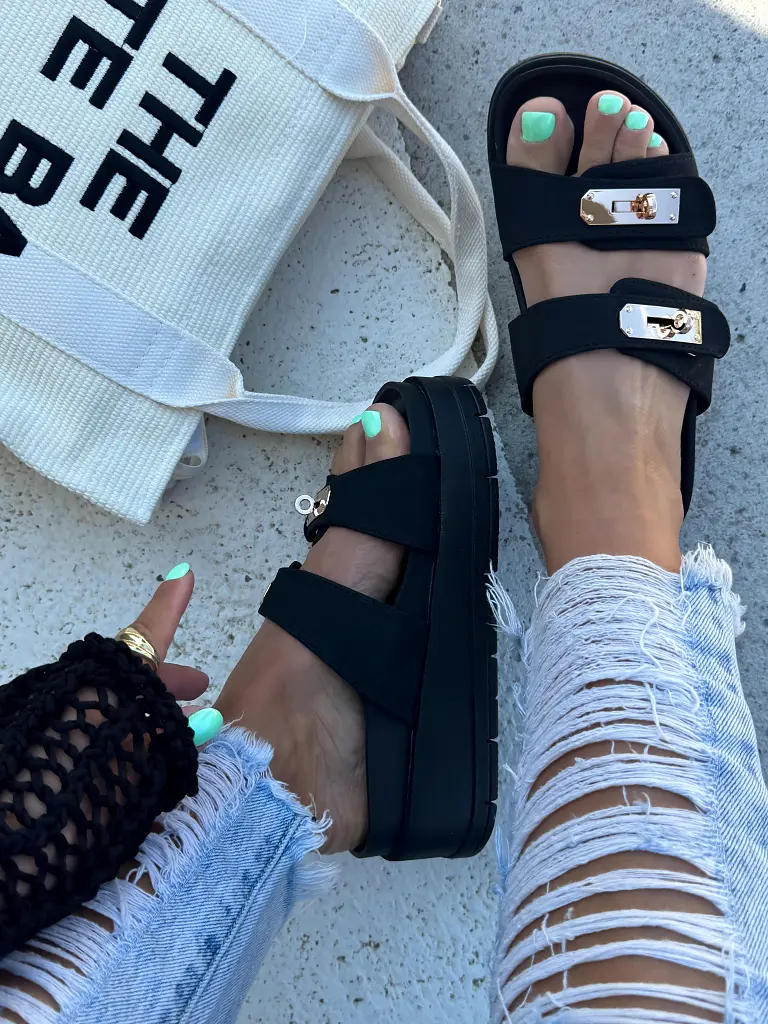 Dámske šľapky so zlatými ozdobami MODESTA- - next