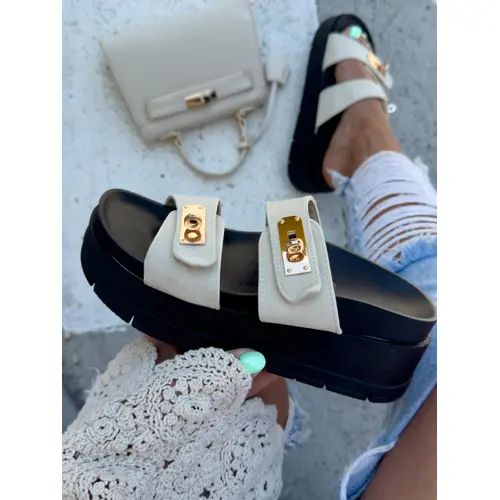 Dámske šľapky so zlatými ozdobami MODESTA veľkosť: 38