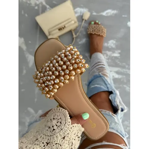 Dámske šľapky zdobené korálikmi KAIDEN veľkosť: 36