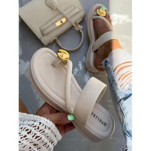 Dámske šľapky so zlatou ozdobou ALIENOR veľkosť: 38