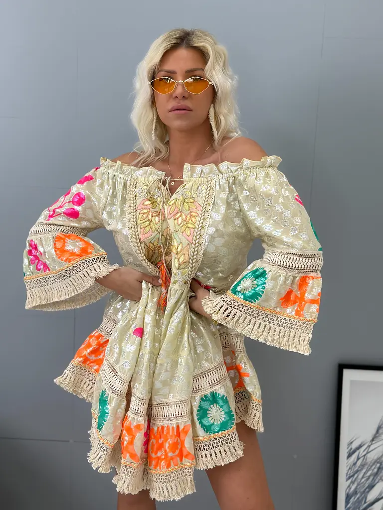 Vzorované šaty v boho štýle FERREN - next