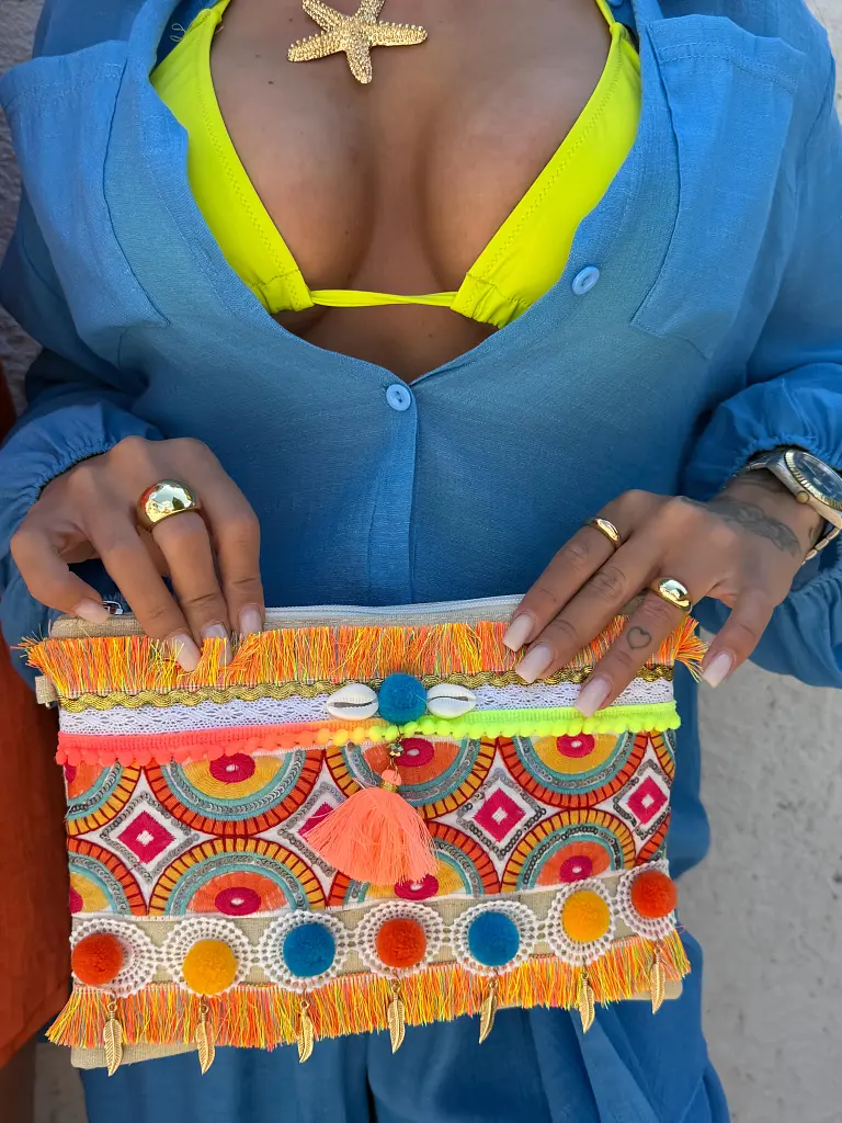 Vyšívaná kabelka ESTERA+