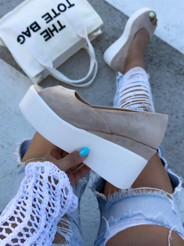 Hnedé sandále na platforme TALYSA-