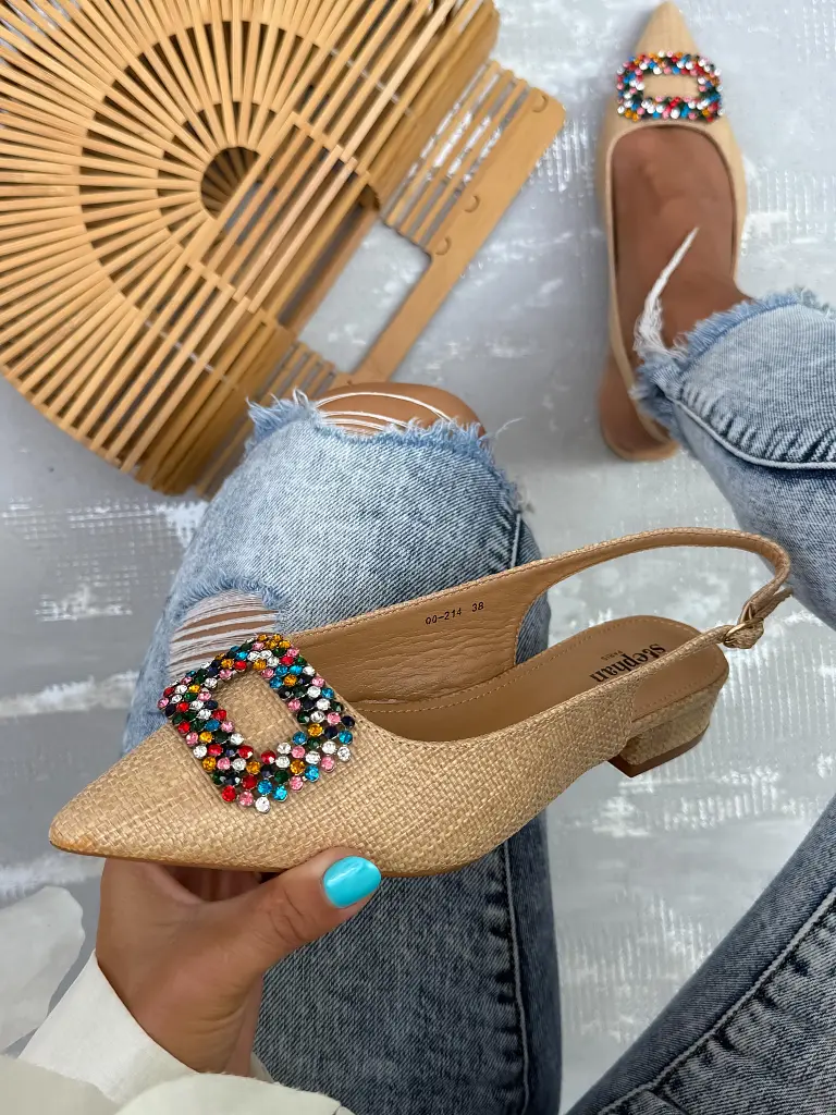 Sandále zdobené kamienkami PAMELA