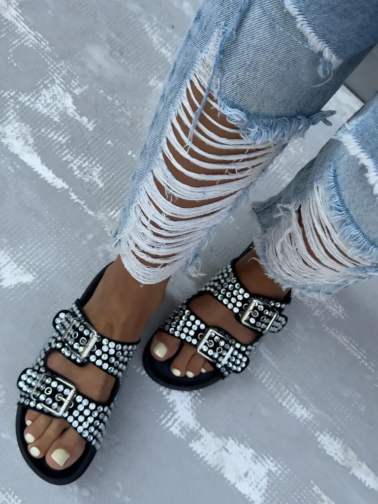 Šľapky zdobené kamienkami VIRGINIA - next