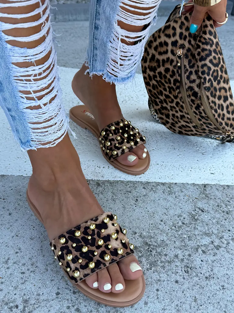 Šľapky so zlatými perličkami RUBY-