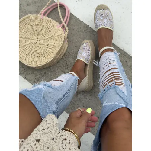 Vyšívané sandále v štýle espadrille KERYNA veľkosť: 39