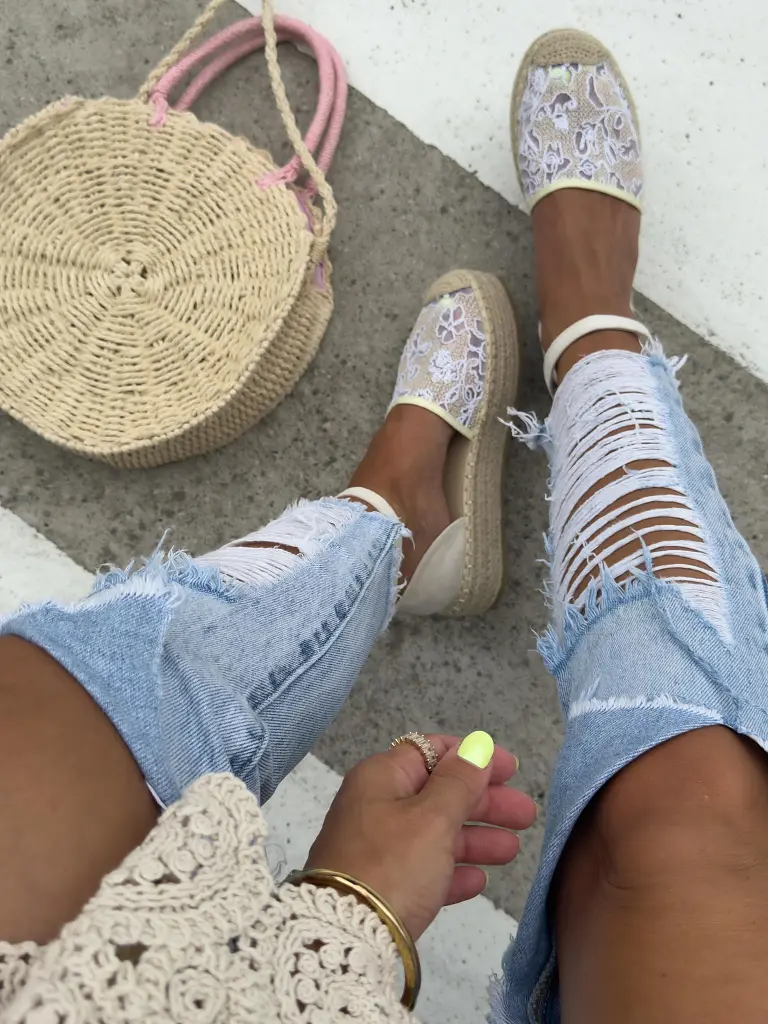 Vyšívané sandále v štýle espadrille KERYNA