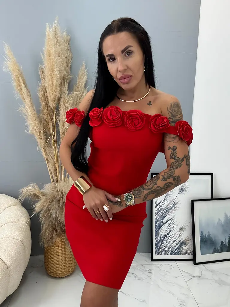 Elegantné dámske šaty s ružami PARISA