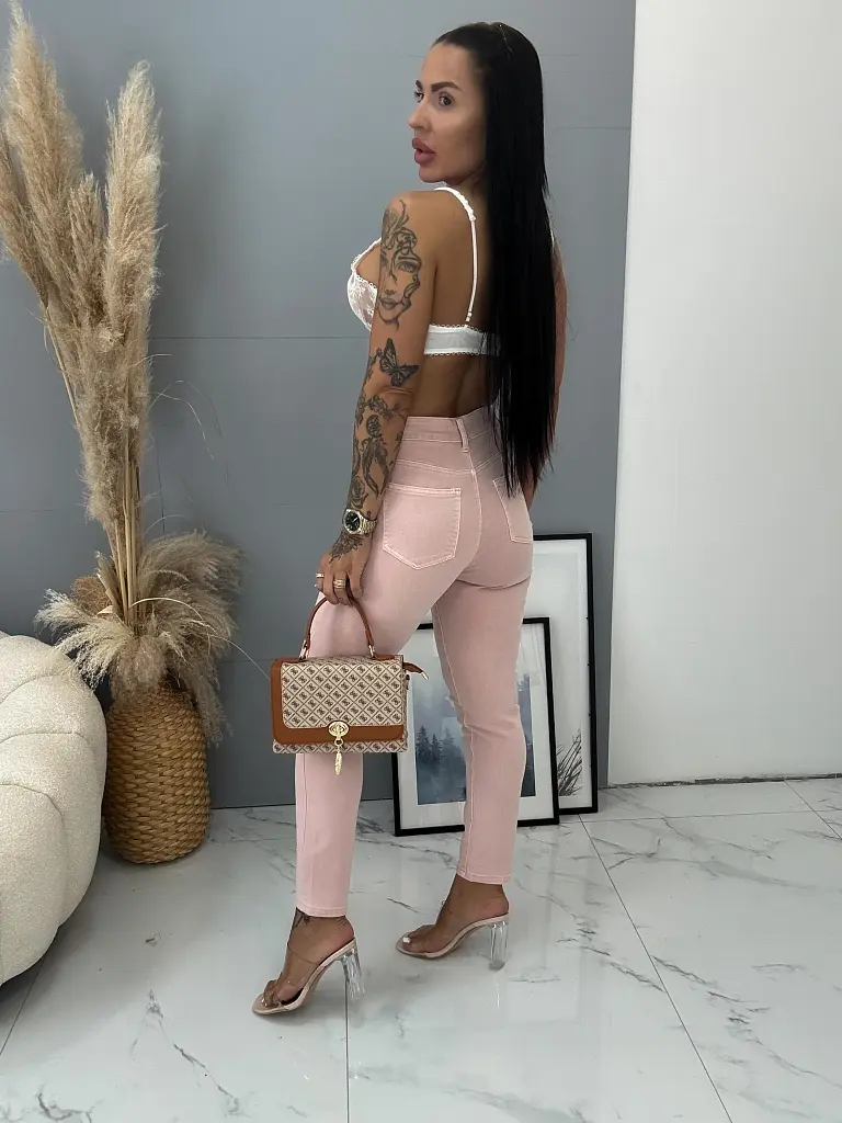 Púdrové mom fit rifle s vysokým pásom - next