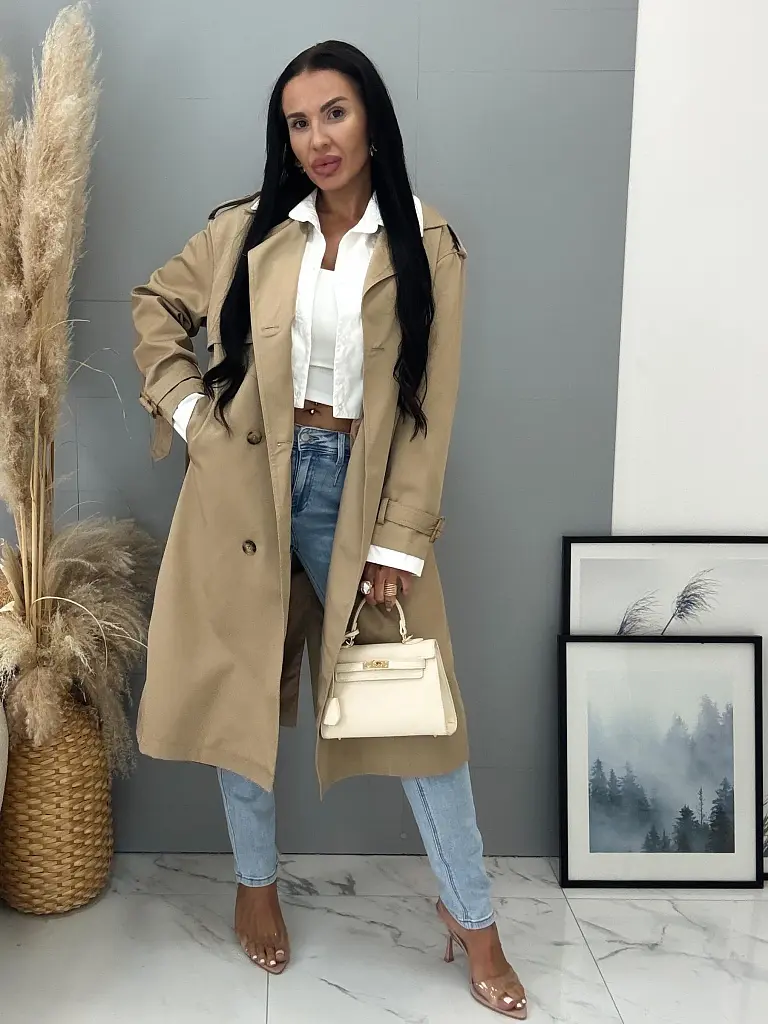 Hnedý trenčkot s bielym golierom BERNA