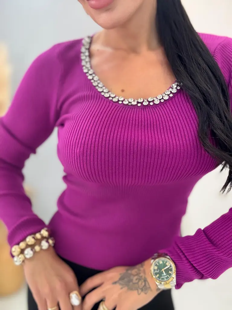 Vrúbkovaný pulóver zdobený kamienkami MILA+ - next