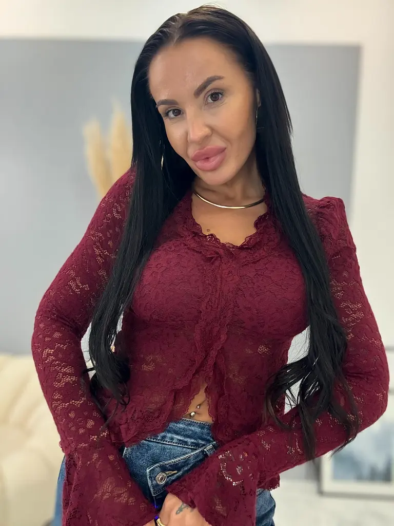 Čipkovaná blúzka s dlhým rukávom EDENIA