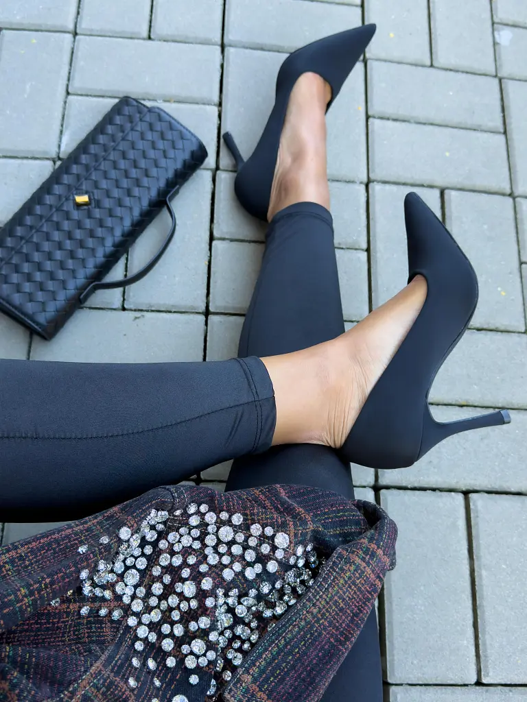 Čierne lodičky LEXA-