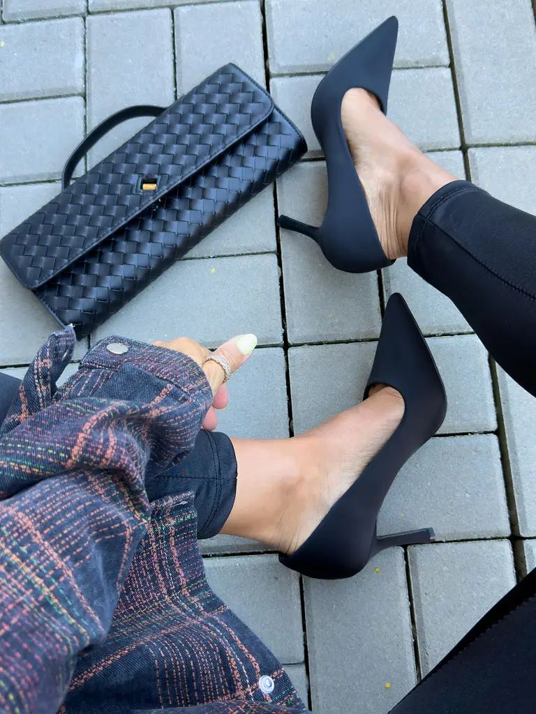 Čierne lodičky LEXA - next