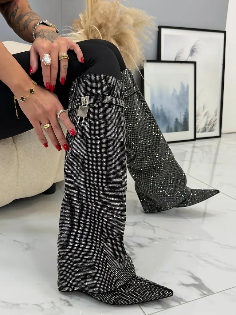 Vysoké čižmy zdobené kamienkami ZOFIA- - next