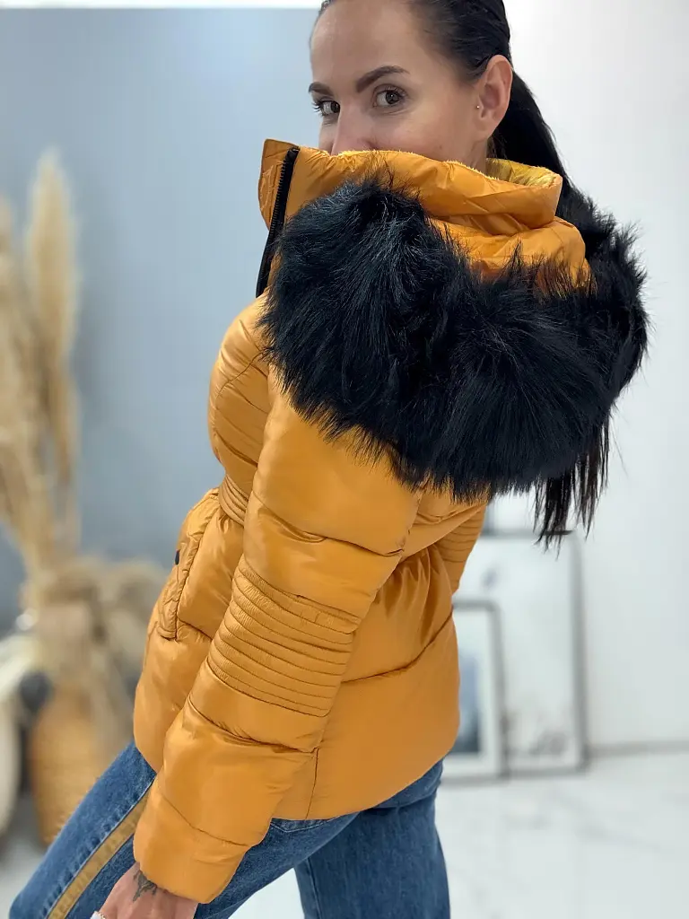 Štepovaná prechodná bunda s kapucňou SARAH+ - next