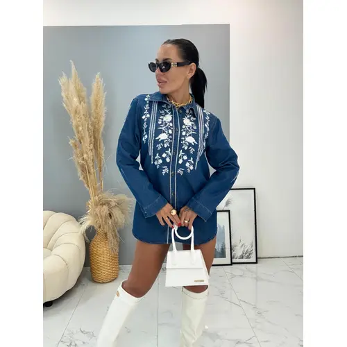 Elegantná vyšívaná denim košeľa LOLITA+ veľkosť: S