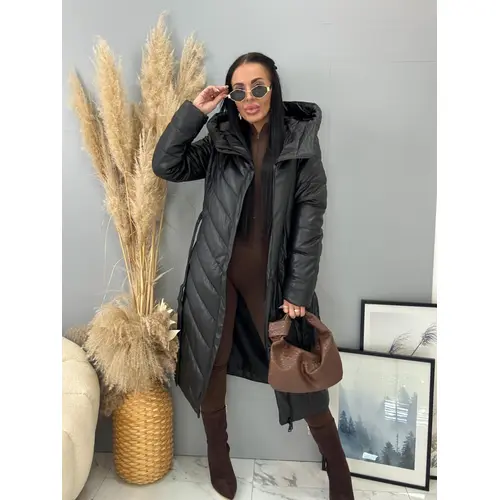 Dlhý koženkový kabát s kapucňou a opaskom JAMEA veľkosť: L