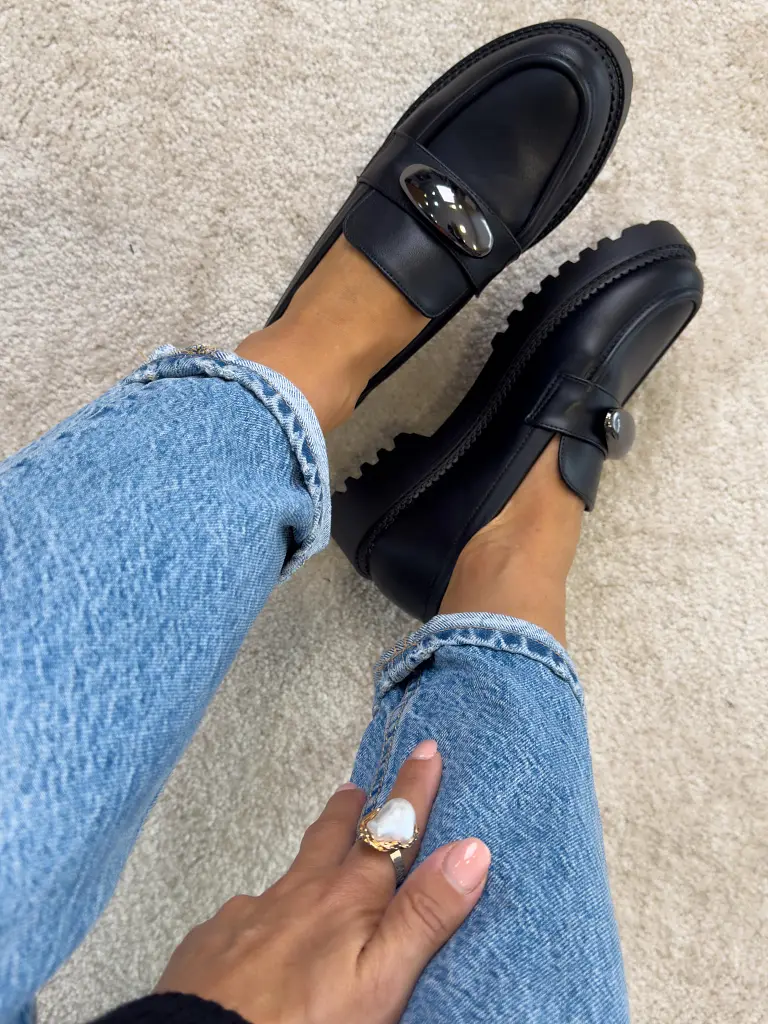 Čierne mokasíny SELIRA