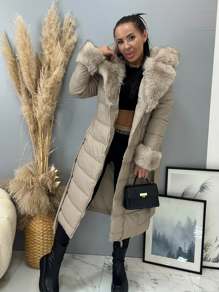 Dlhý koženkový kabát s kožušinou a opaskom  NIVORA - next