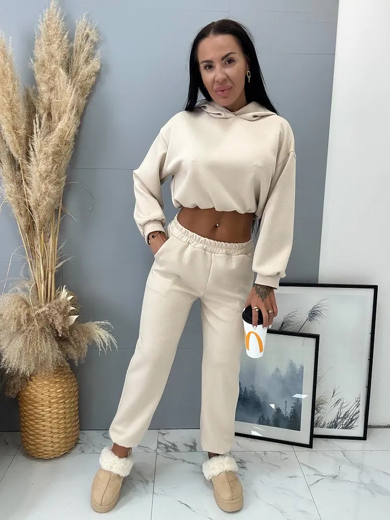 Dámska športová súprava s kapucňou HINTIA