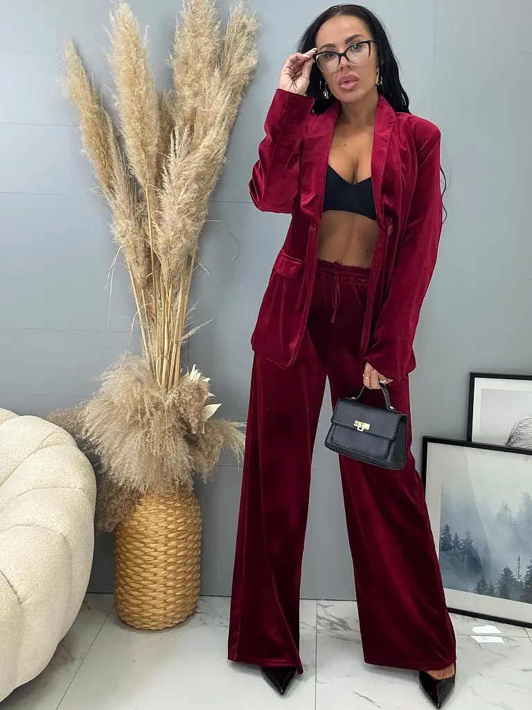 Elegantný velvet komplet s vypchávkami ZOFIA+