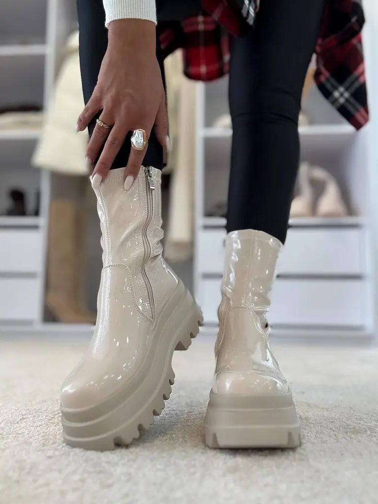 Lakované členkové čižmy PANKA II+ - next