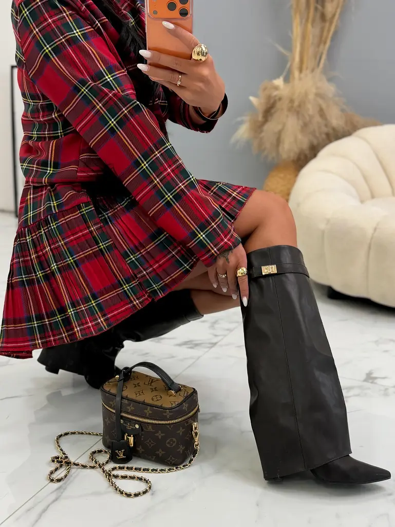 Čierne čižmy DANICA - next