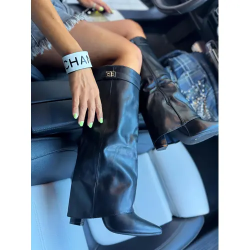 Čierne čižmy DANICA veľkosť: 38