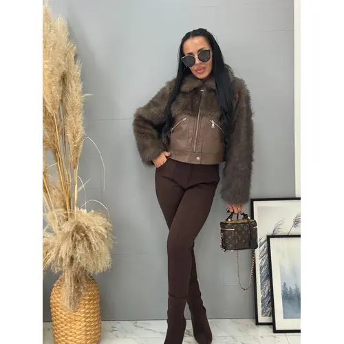 Kožená bunda s kožušinou RAMEE veľkosť: M/L Kožená bunda s kožušinou RAMEE veľkosť: M/L