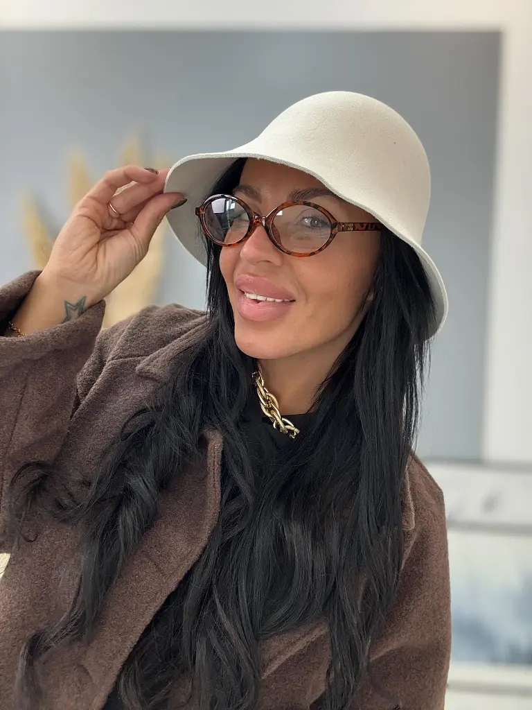 Dámsky klobúk - next