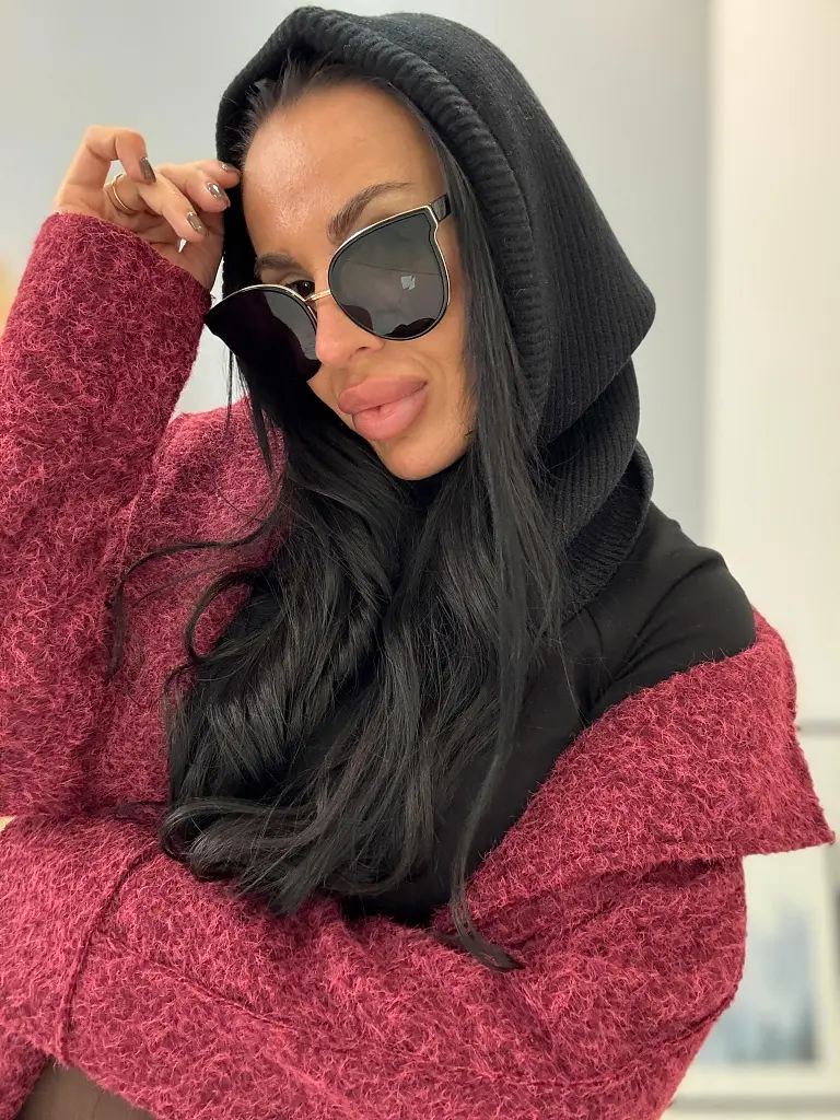 Vlnená kukla dámska - next