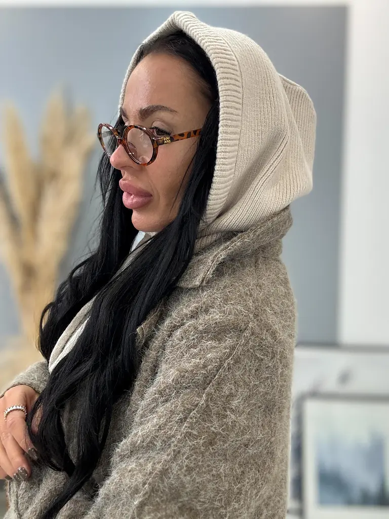 Vlnená kukla dámska