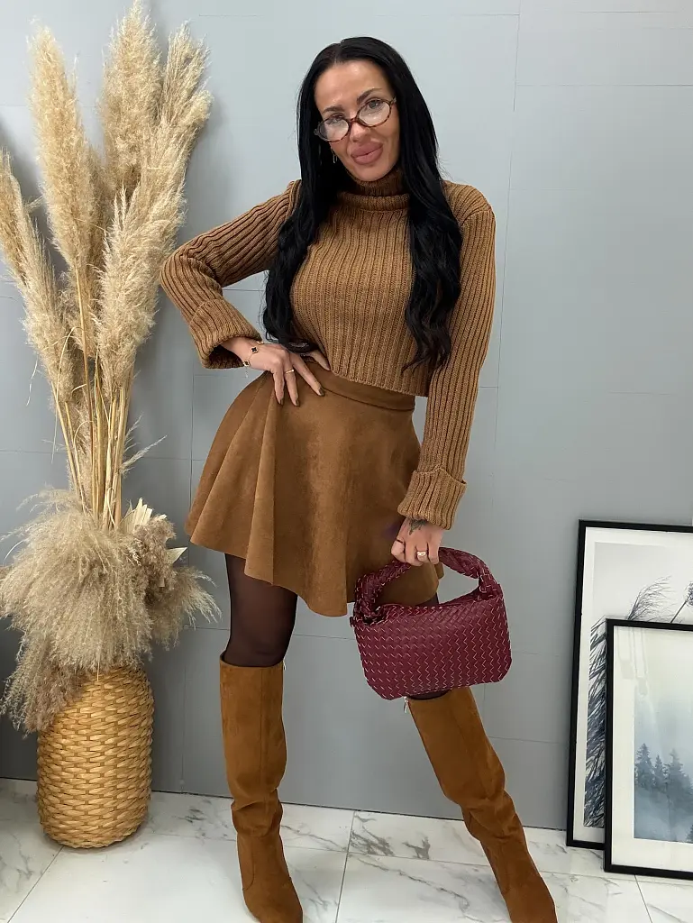 Semišová sukňa s gumeným pásom YESTIA