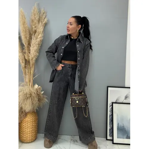 Dvojdielny denim komplet s opaskom SONYA veľkosť: S/M Dvojdielny denim komplet s opaskom SONYA veľkosť: S/M