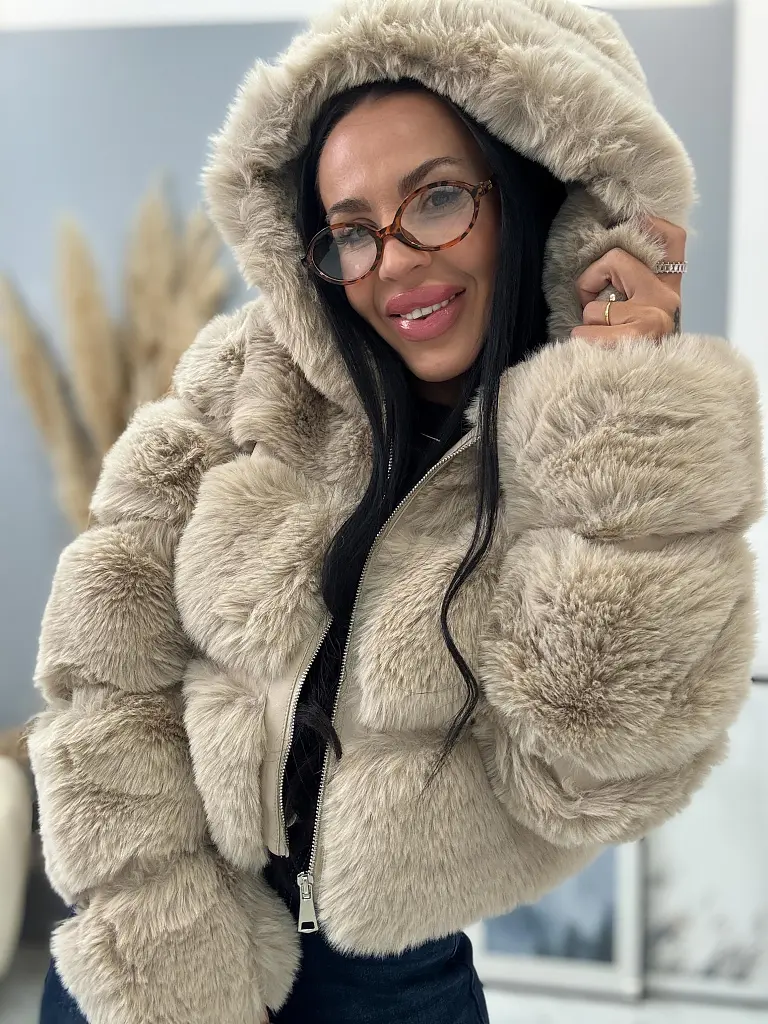 Koženková kožušinová bunda s kapucňou GIANNA+ - next