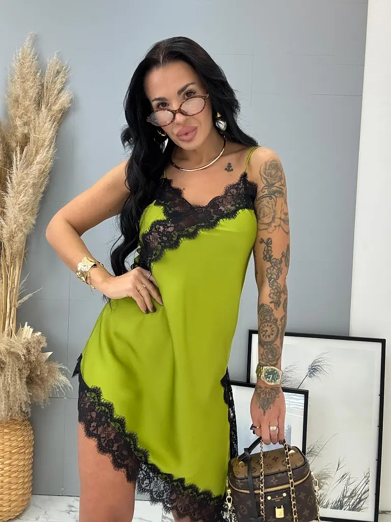 Saténové šaty so čipkou LAYLAH