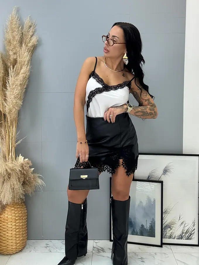 Saténový top s čipkou DAYANA