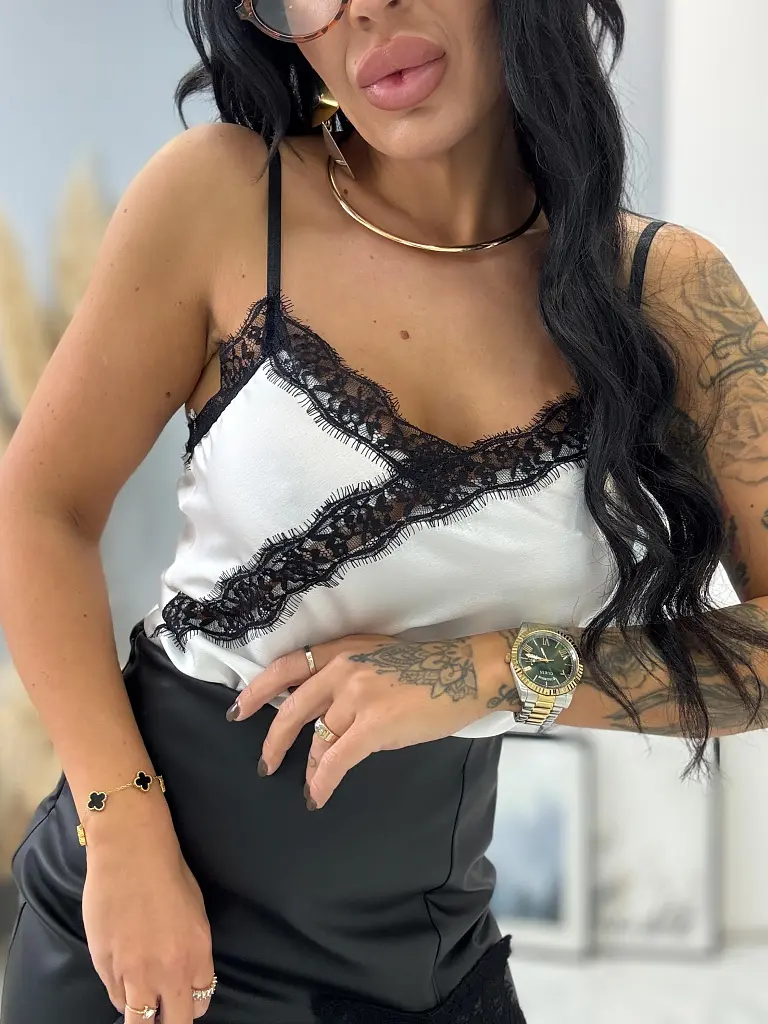 Saténový top s čipkou DAYANA - next