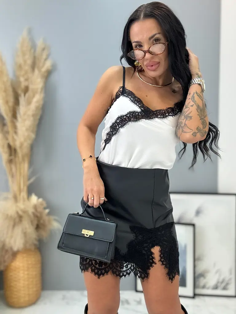 Koženková sukňa s čipkou ARTEMIS - next