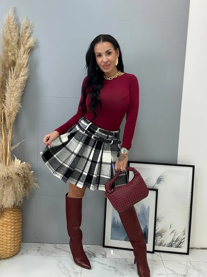 Kockovaná plisovaná sukňa s opaskom RONA+